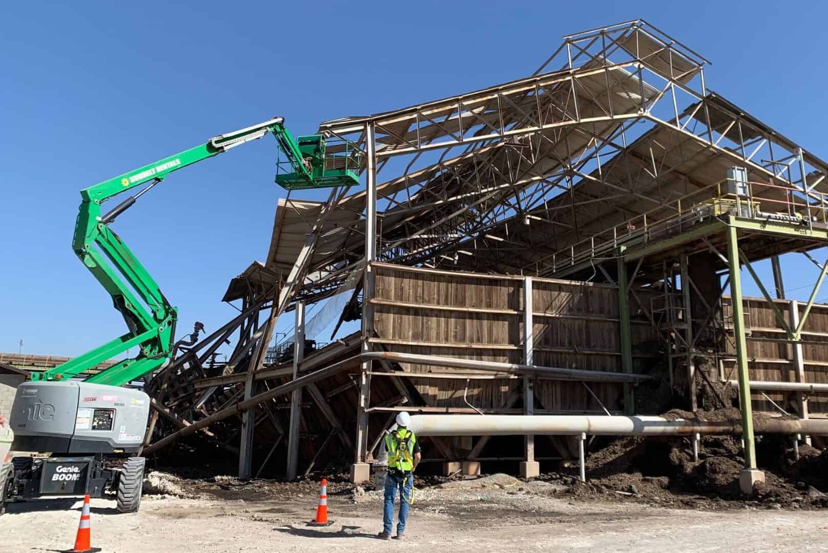 Construction boom lift